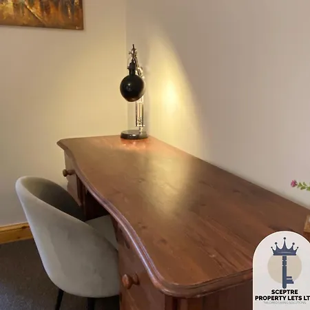 Beautiful Self-Contained Cottage Ickenham Экстерьер фото